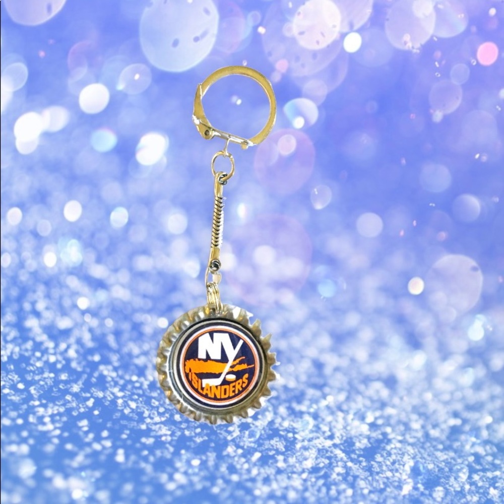New York ISLANDERS Handmade Hockey Keychain *NEW*